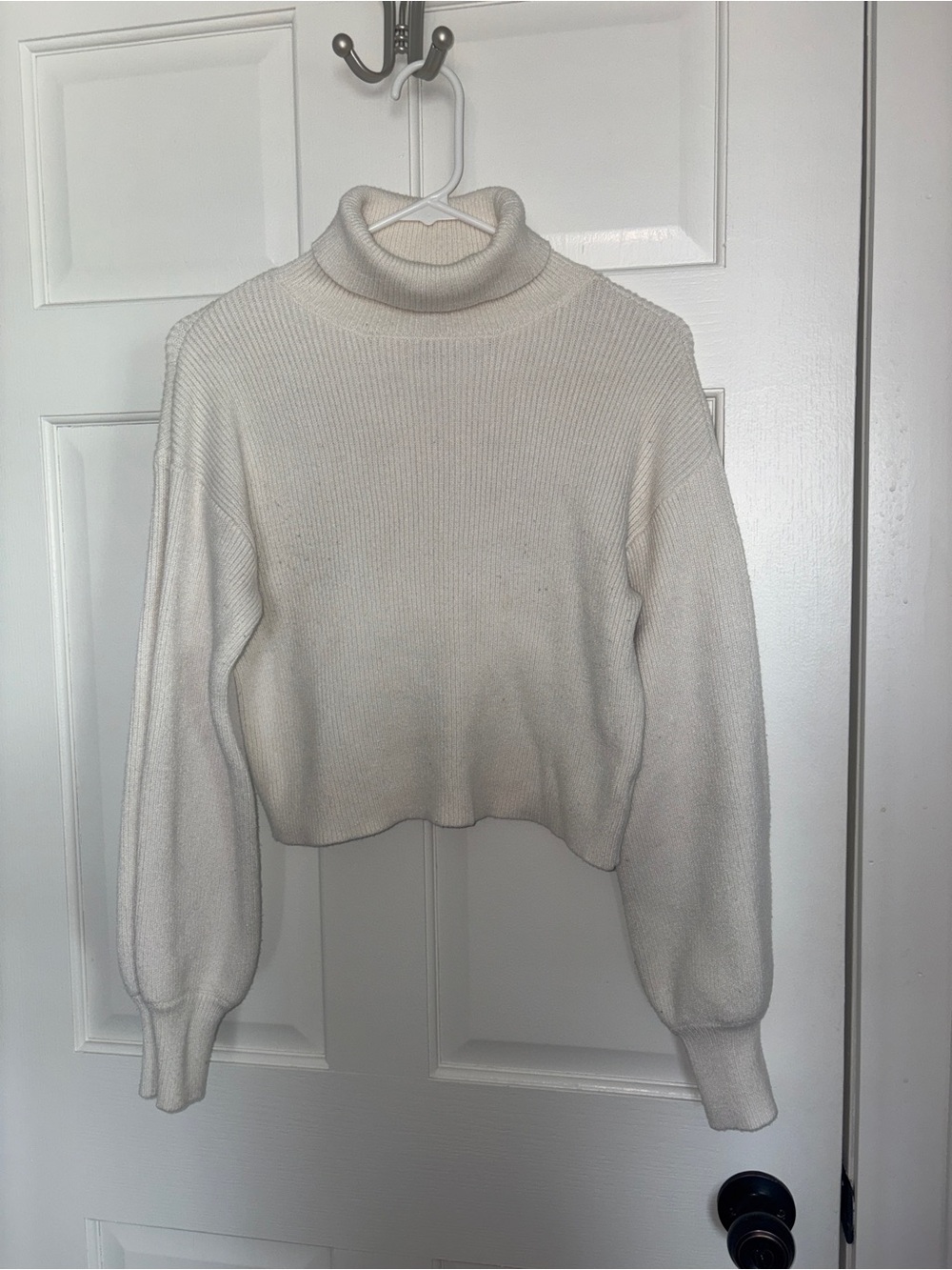 Blue Rain Cream Turtleneck Cropped Sweater